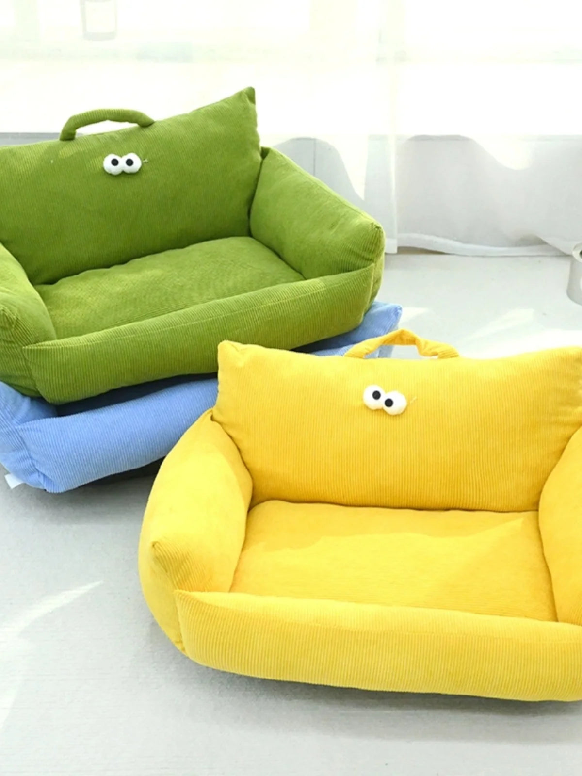 Funny Googly Eyes Cat Bed - New!