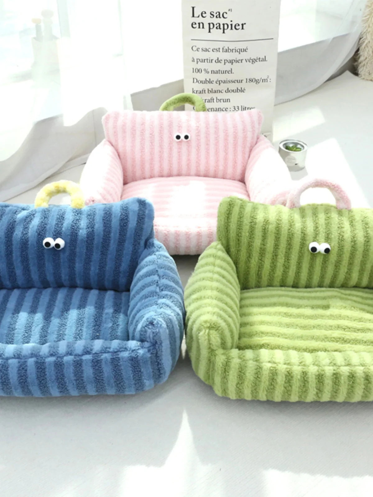 Funny Googly Eyes Cat Bed - New!