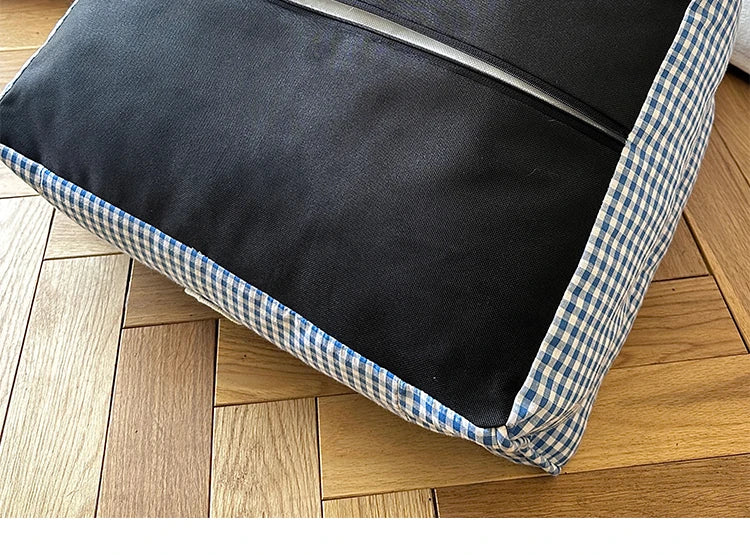 Blue and Yellow resting cat lounge - Luxe